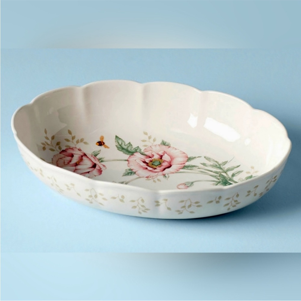 Lenox Butterfly Meadow Scalloped Oval Baker